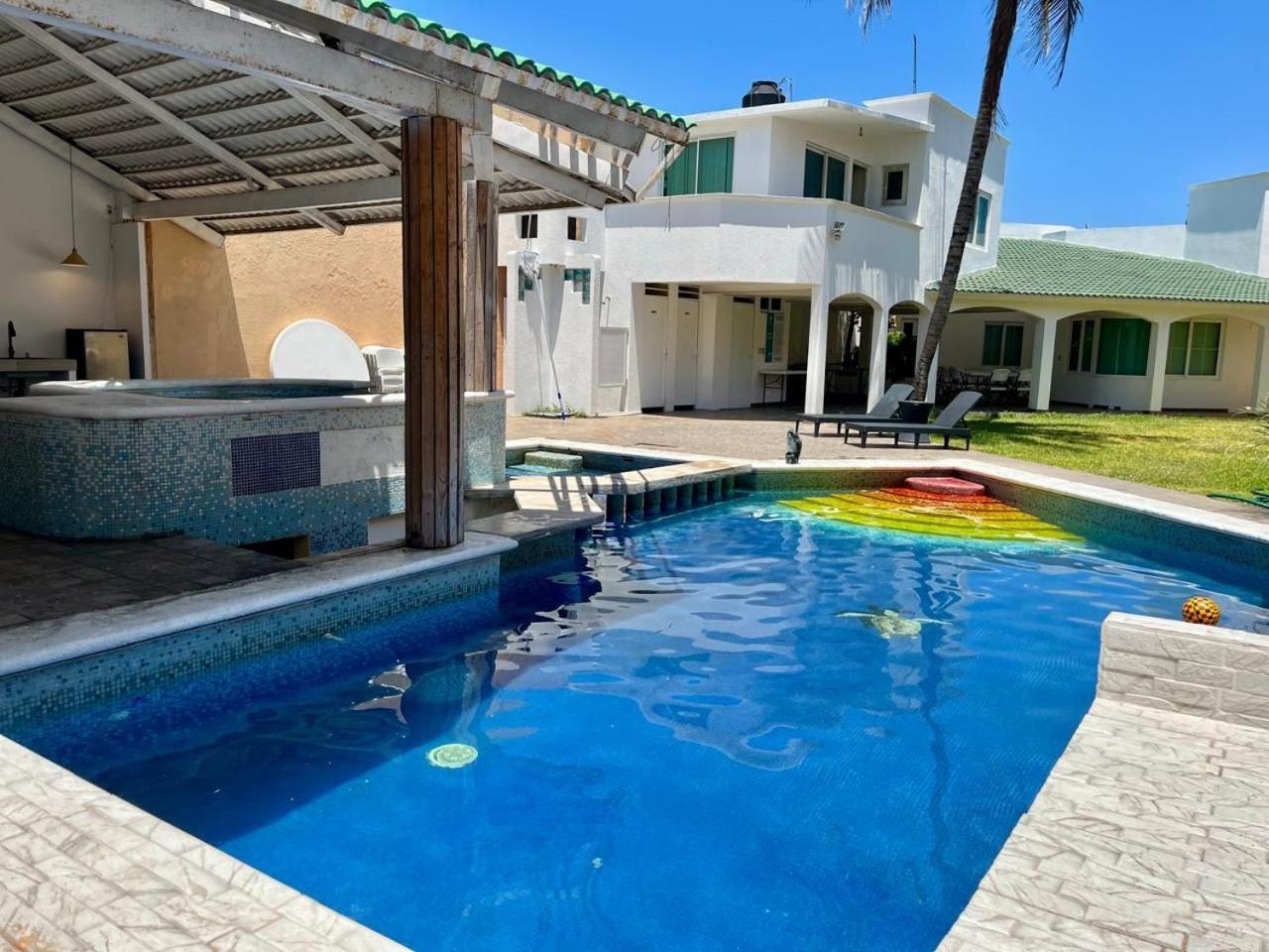 CASA con alberca, súper ubicación. Puerto de Veracruz Exterior foto